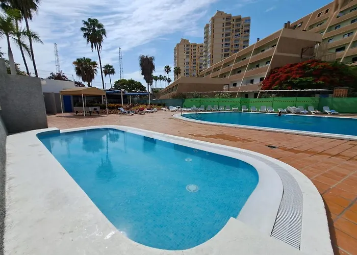 Newly Reformed With Sea View And Pool, Near The Beach, In Playa De Americas شقة *