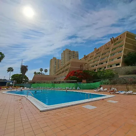 アパート Newly Reformed With Sea View And Pool, Near The Beach, In Playa De Americas *