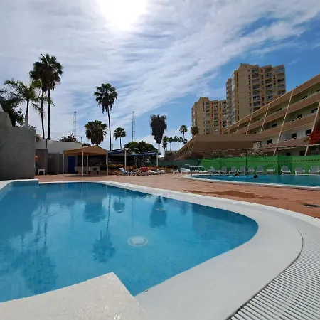 Newly Reformed With Sea View And Pool, Near The Beach, In Playa De Americas