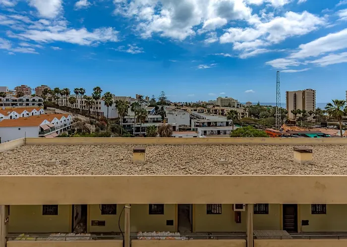 Newly Reformed With Sea View And Pool, Near The Beach, In Playa De Americas Apartament