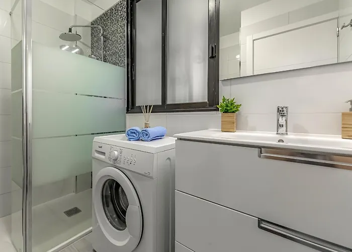 Newly Reformed With Sea View And Pool, Near The Beach, In Playa De Americas Apartament Playa de las Americas (Tenerife)