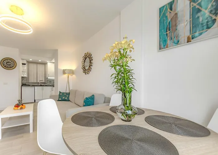 Newly Reformed With Sea View And Pool, Near The Beach, In Playa De Americas * Playa de las Americas (Tenerife)